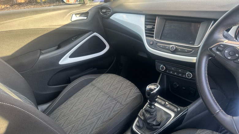 Vauxhall Crossland X 1.2T [110] Griffin 5dr [6 Spd] [Start Stop] Petrol Hatchback